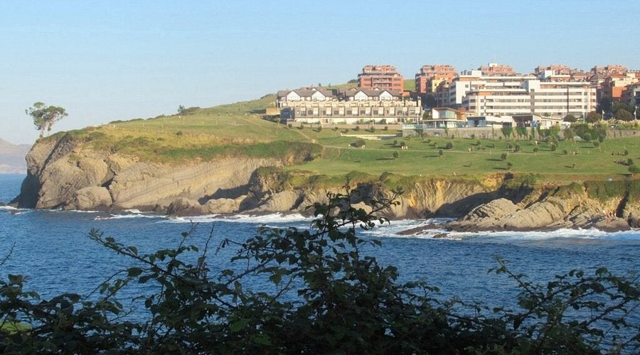 El Gobierno de Cantabria abrirá un nuevo centro de menores no acompañados en Castro Urdiales El Gobierno de Cantabria abrirá un nuevo centro de menores no acompañados en Castro Urdiales