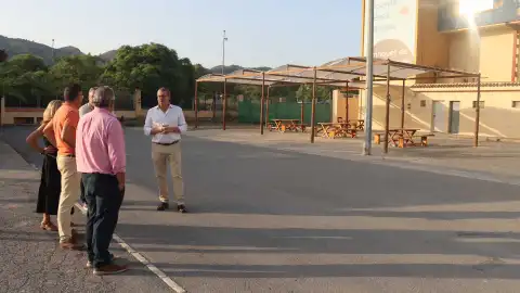 Comienza la instalación de juegos infantiles y nuevo arbolado en el ‘Festa Espai’ de Benidorm Comienza la instalación de juegos infantiles y nuevo arbolado en el ‘Festa Espai’ de Benidorm