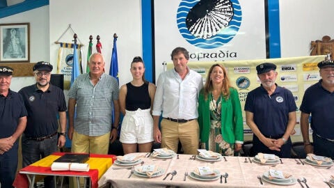 Encuentro en la Cofrad&iacute;a de la Buena Mesa de la Mar