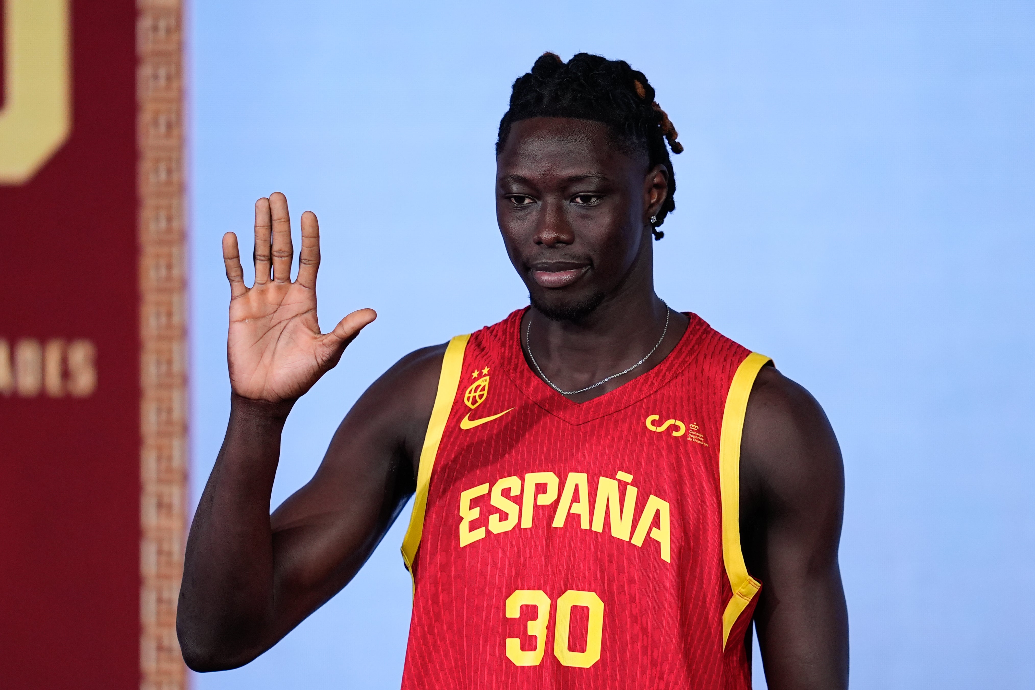 Ndiaye abandona la concentración de España por lesión Ndiaye abandona la concentración de España por lesión