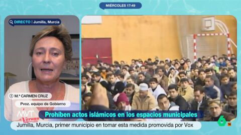 La portavoz aclara que el equipo de Gobierno retiró seis puntos de la moción presentada por Vox. Como expone, esta se limita a regular el uso de los espacios deportivos de la localidad. 
