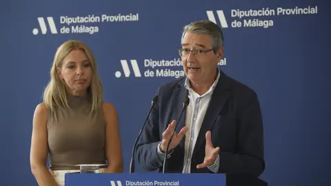 La Diputación adjudica por 5,2 millones de euros un nuevo plan de asfaltado para mejorar 63 kilómetros de la red viaria provincial La Diputación adjudica por 5,2 millones de euros un nuevo plan de asfaltado para mejorar 63 kilómetros de la red viaria provincial