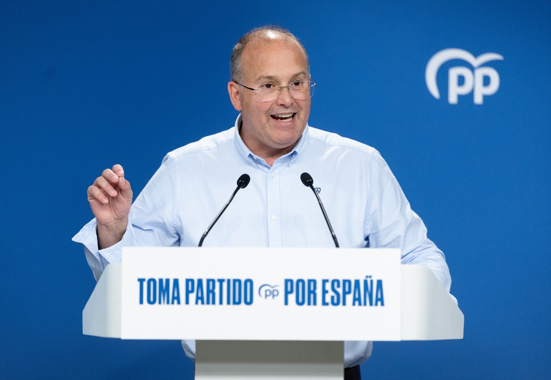 El PP exige al Gobierno que explique cómo va a realizar el reparto de los menores y advierte: "Estaremos muy vigilantes" El PP exige al Gobierno que explique cómo va a realizar el reparto de los menores y advierte: "Estaremos muy vigilantes"