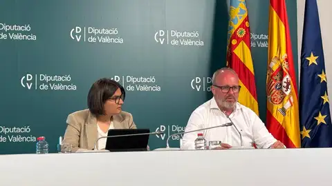 Avelino Mascarell y Laura Sáez en el balance de la gestión del Consorcio Provincial de Bomberos Avelino Mascarell y Laura Sáez en el balance de la gestión del Consorcio Provincial de Bomberos