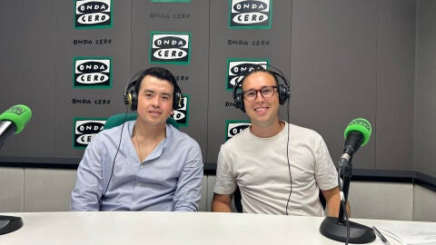 El chef Andr&eacute;s de `Los chamacos&acute; y Miguel Mart&iacute;, de la organizaci&oacute;n