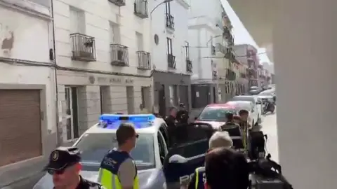 Prisión provisional y sin fianza para el autor confeso del asesinato machista de Ilham en Don Benito Prisión provisional y sin fianza para el autor confeso del asesinato machista de Ilham en Don Benito