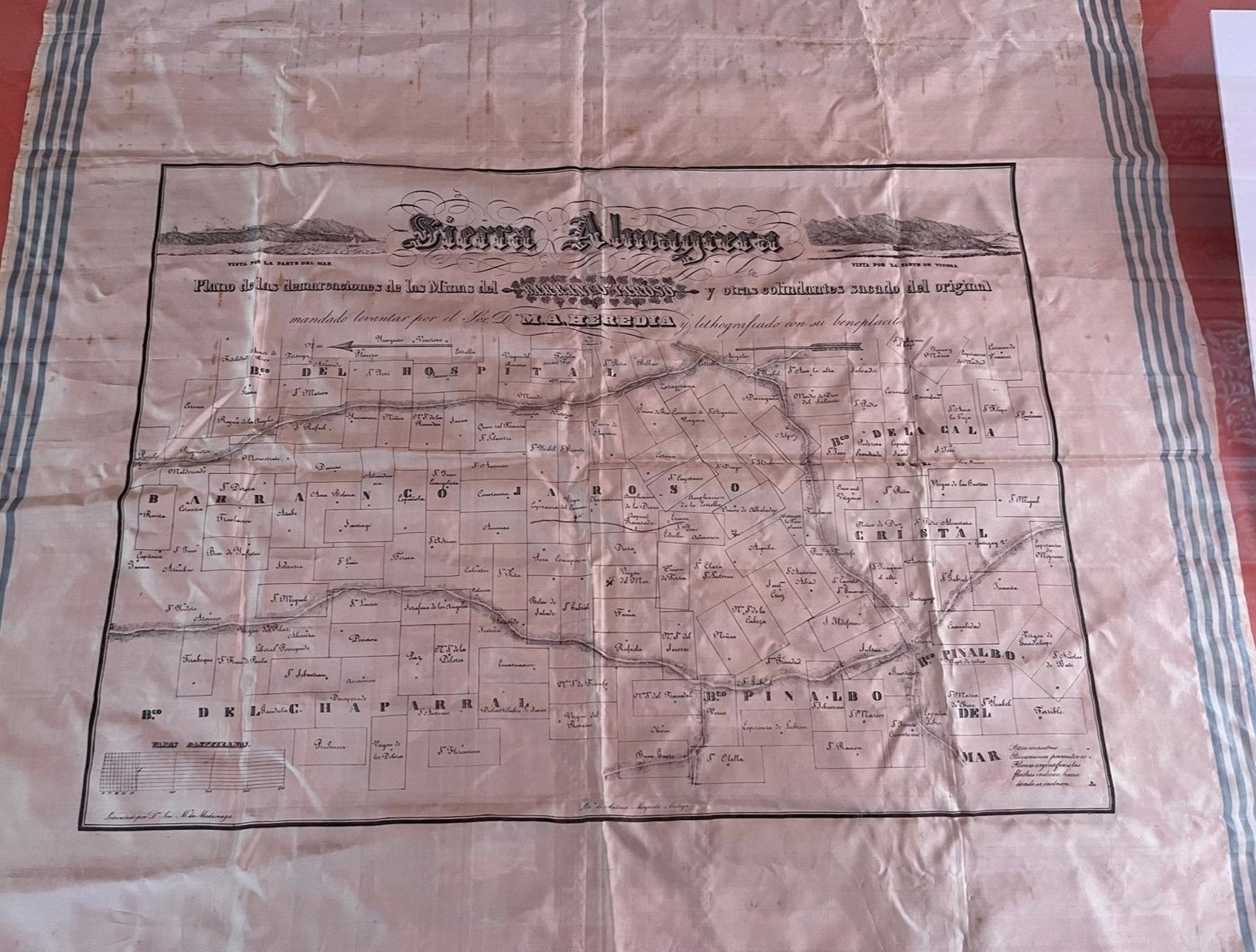 Donan al Ayuntamiento de Cuevas del Almanzora un plano minero del siglo XIX impreso en un pañuelo de seda Donan al Ayuntamiento de Cuevas del Almanzora un plano minero del siglo XIX impreso en un pañuelo de seda