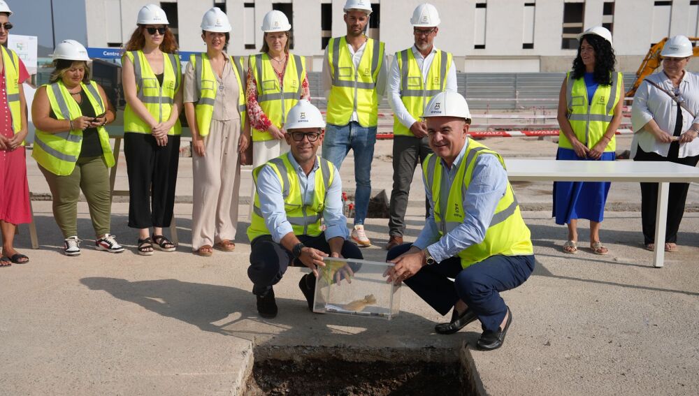 El jueves 7 de agosto se ha puesto la primera piedra del futuro centro de baja exigencia de Es Gorg