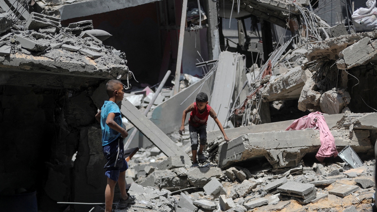 Tragedia en Gaza: Más de 100 Niños Han Perdido la Vida por Hambre y Desnutrición