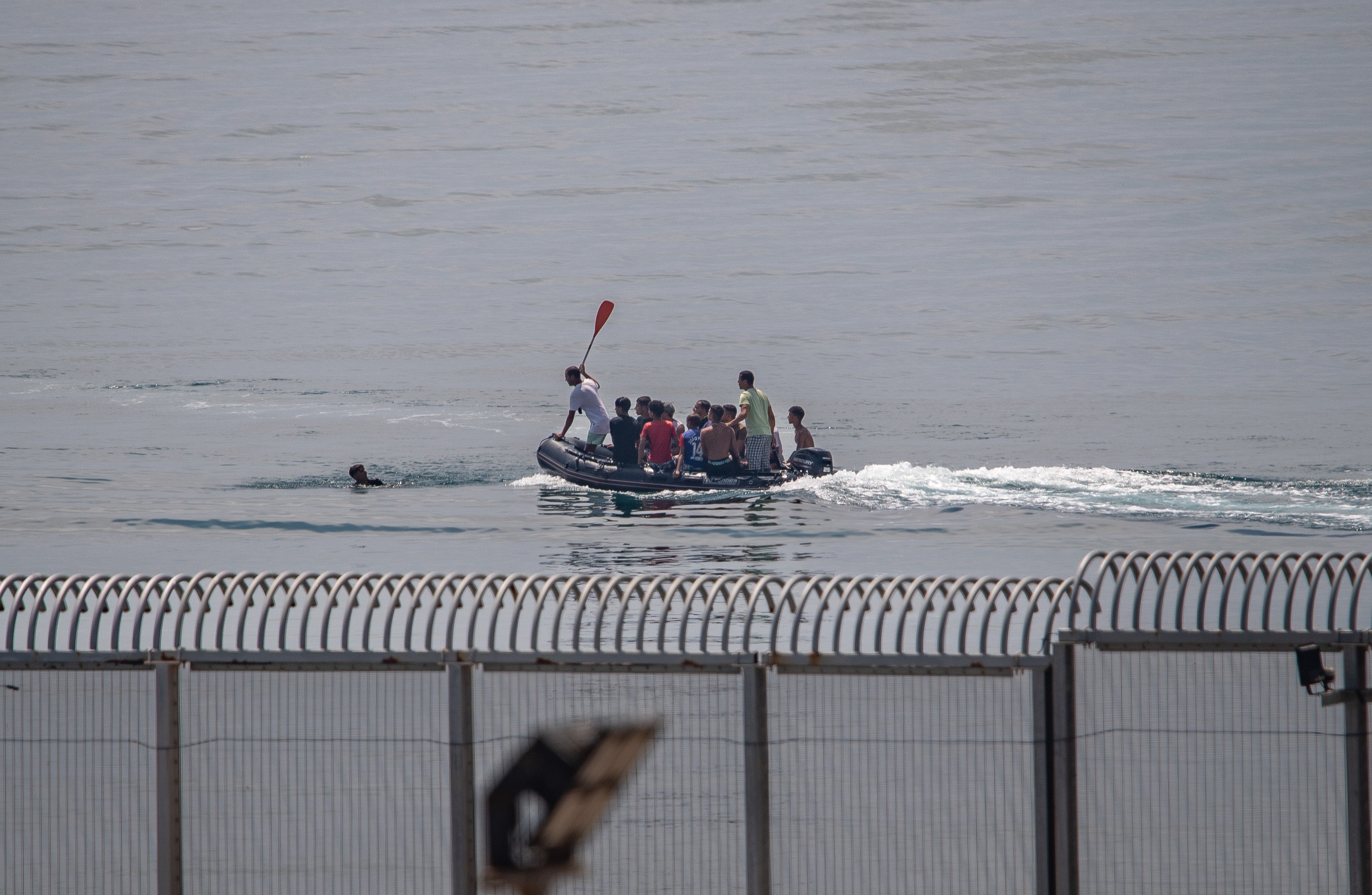 El Gobierno avanza "hasta tres nuevos traslados" a la Península de menores migrantes "en los próximos días" El Gobierno avanza "hasta tres nuevos traslados" a la Península de menores migrantes "en los próximos días"