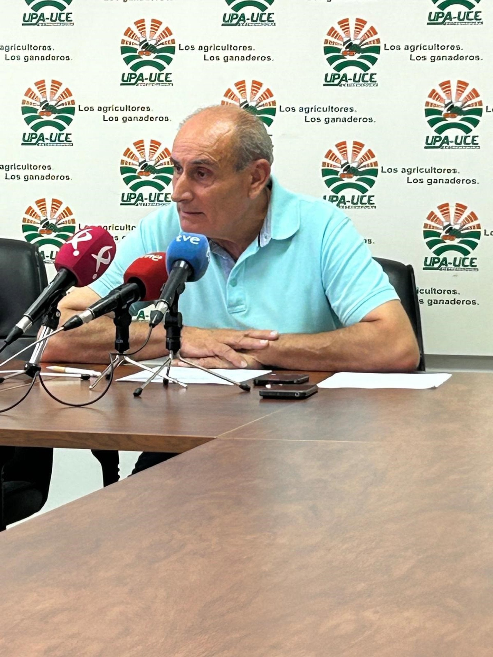 UPA-UCE Extremadura advierte de la "situación crítica" del ovino por la lengua azul ante el "abandono" de la Junta UPA-UCE Extremadura advierte de la "situación crítica" del ovino por la lengua azul ante el "abandono" de la Junta