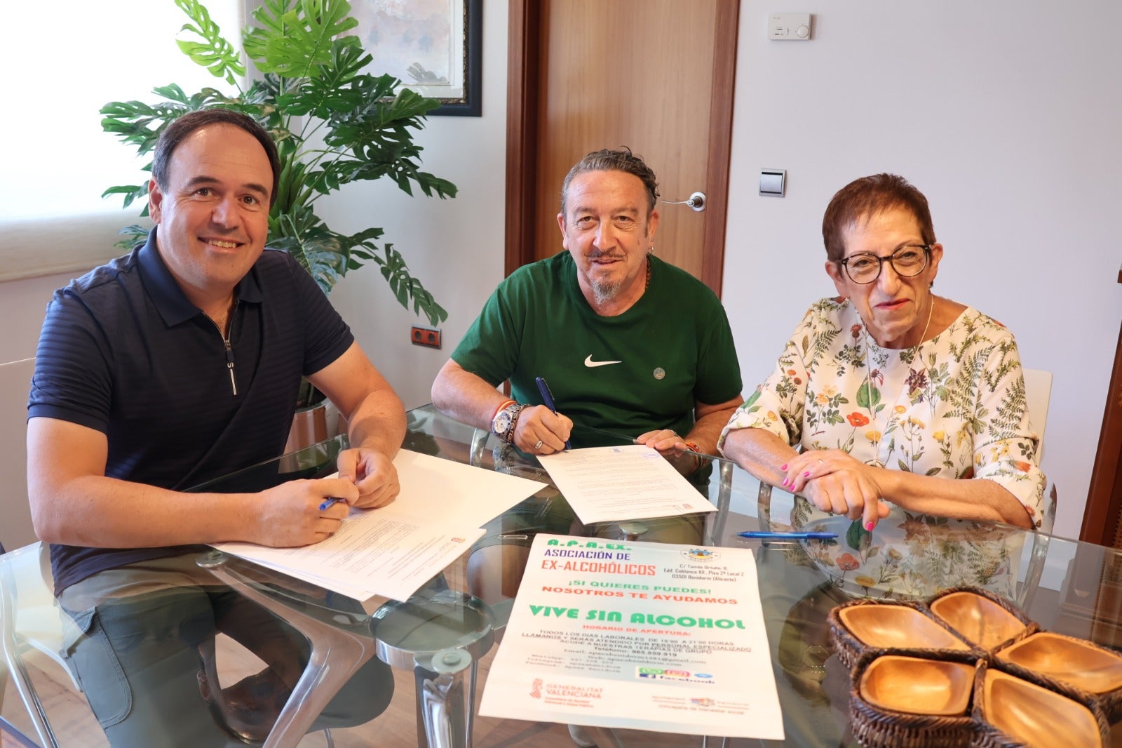 Finestrat y APAEX Marina Baixa firman su primer convenio de colaboración Finestrat y APAEX Marina Baixa firman su primer convenio de colaboración