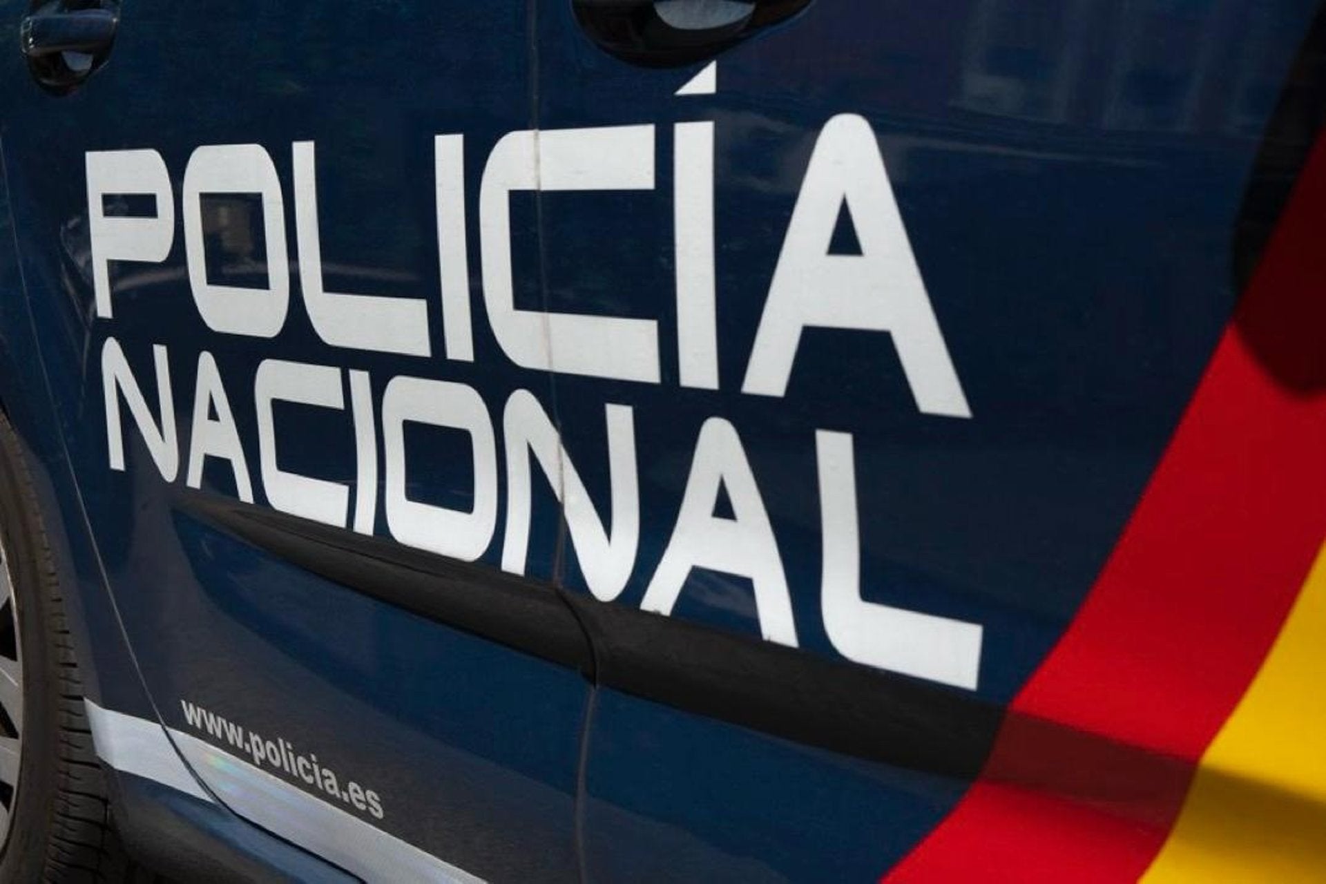 La Policía identifica a un paciente "muy agresivo" que causó daños en un centro de salud de Badajoz La Policía identifica a un paciente "muy agresivo" que causó daños en un centro de salud de Badajoz