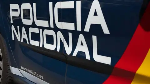 La Policía identifica a un paciente "muy agresivo" que causó daños en un centro de salud de Badajoz La Policía identifica a un paciente "muy agresivo" que causó daños en un centro de salud de Badajoz