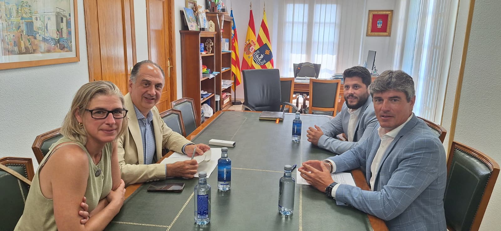 La Vila traslada a la consellería de Emergencias e Interior las necesidades del municipio en materia de seguridad La Vila traslada a la consellería de Emergencias e Interior las necesidades del municipio en materia de seguridad