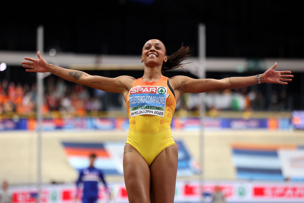 Ana Peleteiro estalla en sus redes ante las últimas críticas: "Se me tacha de algo que no soy y es racista" Ana Peleteiro estalla en sus redes ante las últimas críticas: "Se me tacha de algo que no soy y es racista"