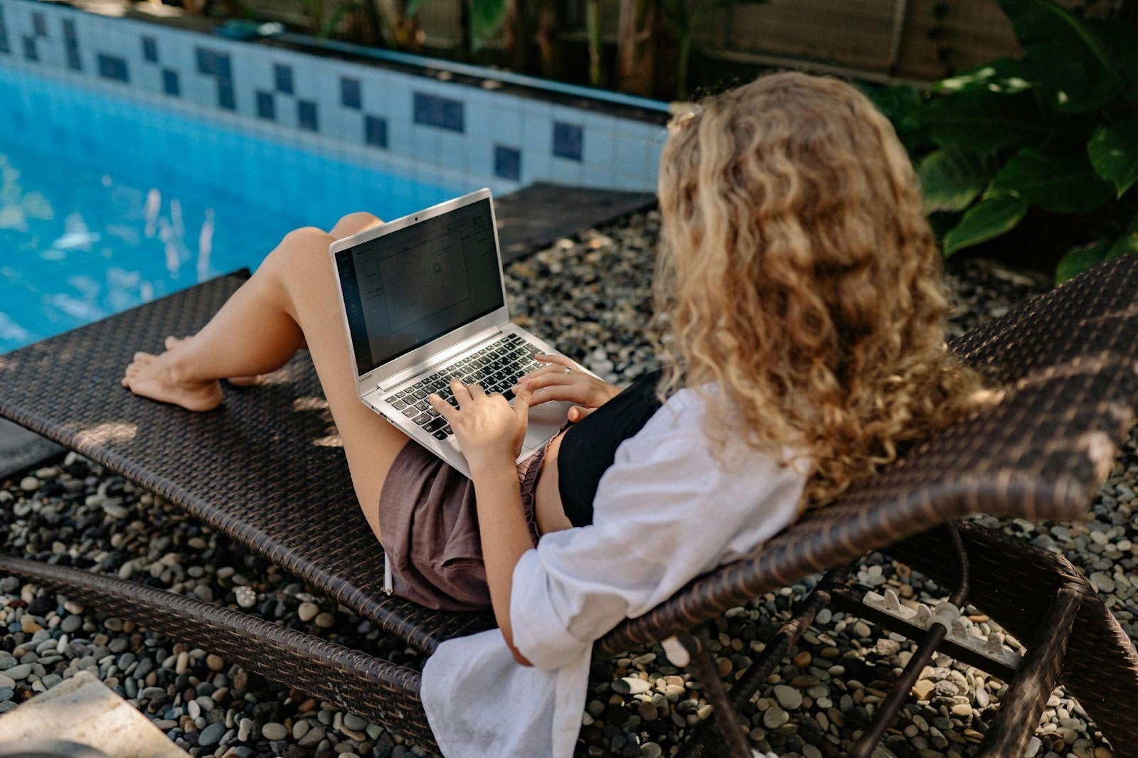 6 de cada 10 trabajadores no consigue desconectar del trabajo durante su periodo vacacional 6 de cada 10 trabajadores no consigue desconectar del trabajo durante su periodo vacacional