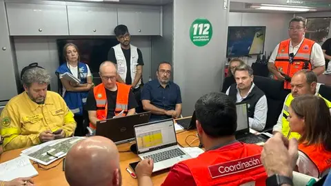 Reunión del #CECOPI en el Puesto de Mando Avanzado desplegado en Jarilla Reunión del #CECOPI en el Puesto de Mando Avanzado desplegado en Jarilla