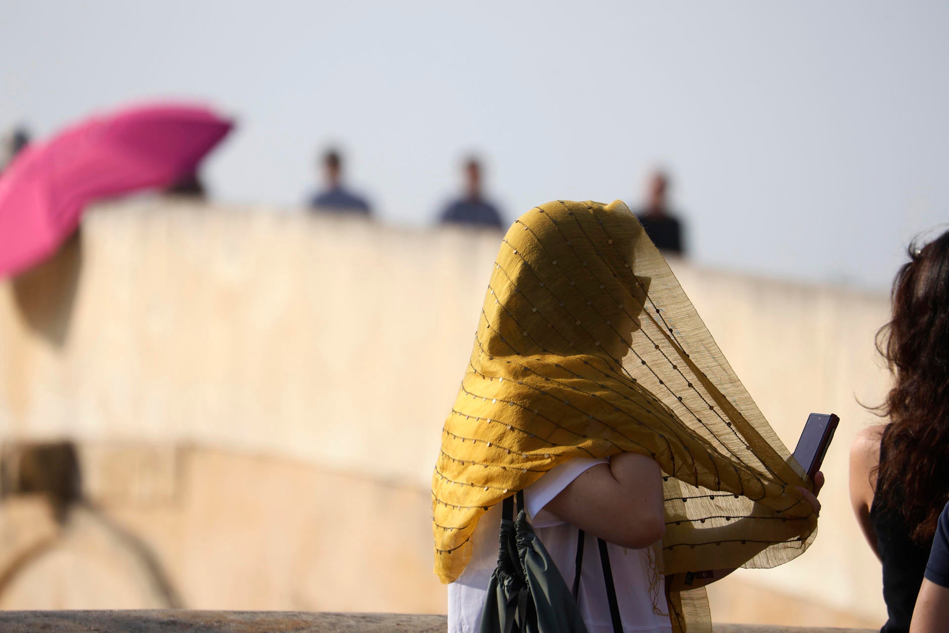Una vaguada pone en alerta por tormentas a varios puntos de España mientras el calor da un pequeño respiro: todas las zonas con avisos Una vaguada pone en alerta por tormentas a varios puntos de España mientras el calor da un pequeño respiro: todas las zonas con avisos