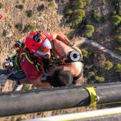 Los Bomberos del Consorcio provincial de Alicante rescataron ayer tarde un hombre en el Camino del Faro de Albir