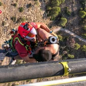 Los Bomberos del Consorcio provincial de Alicante rescataron ayer tarde un hombre en el Camino del Faro de Albir Los Bomberos del Consorcio provincial de Alicante rescataron ayer tarde un hombre en el Camino del Faro de Albir