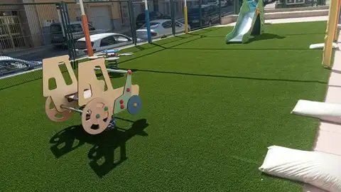 Los centros educativos de Petrer se preparan para la vuelta al cole Los centros educativos de Petrer se preparan para la vuelta al cole