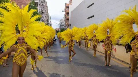 El Carnaval de Torrevieja protagoniza el Desfile de Verano que se celebra este viernes en Torrevieja El Carnaval de Torrevieja protagoniza el Desfile de Verano que se celebra este viernes en Torrevieja