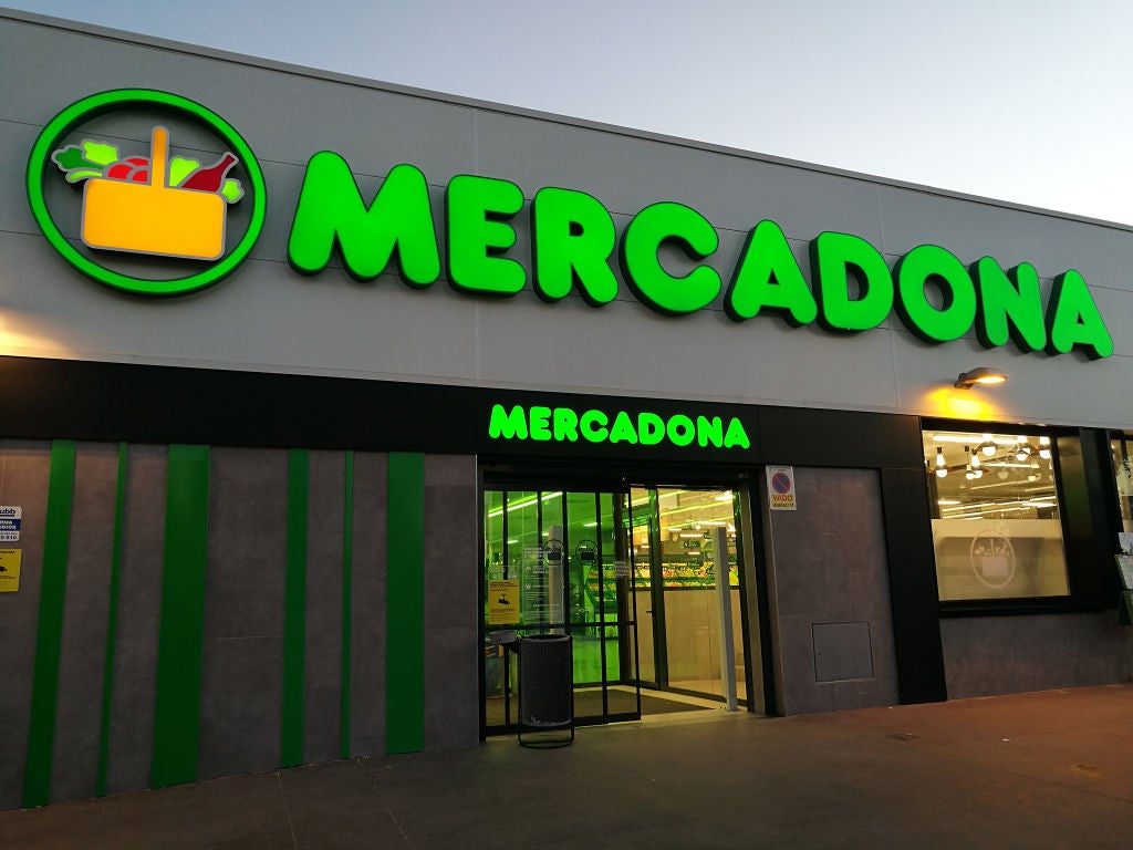 Horario de los supermercados este viernes 15 de agosto: cuándo abren y cierran Mercadona, Carrefour, Lidl, Alcampo, Dia... Horario de los supermercados este viernes 15 de agosto: cuándo abren y cierran Mercadona, Carrefour, Lidl, Alcampo, Dia...