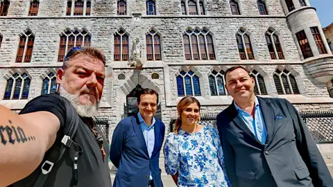 La España Mágica: León, Casa Botines, la Casa del Dragón de Gaudí La España Mágica: León, Casa Botines, la Casa del Dragón de Gaudí