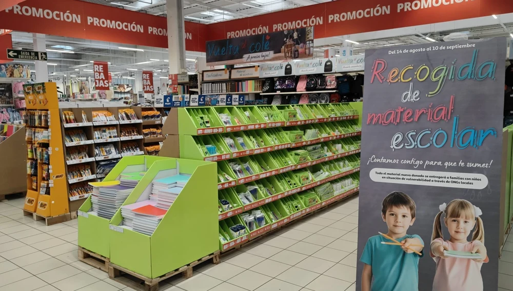 Alcampo celebra la quinta edición de su campaña de recogida de material escolar para apoyar a la infancia en situación de vulnerabilidad. Alcampo celebra la quinta edición de su campaña de recogida de material escolar para apoyar a la infancia en situación de vulnerabilidad.
