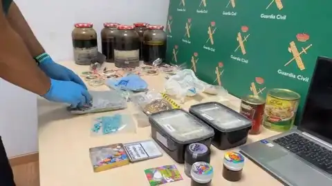 Incautada la mayor partida de MDMA en Galicia en un centro de suministro de droga sintética en Ordes Incautada la mayor partida de MDMA en Galicia en un centro de suministro de droga sintética en Ordes