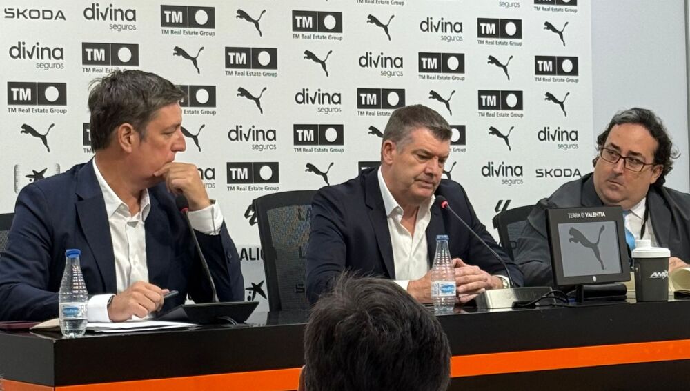 Primera comparecencia de Ron Gourlay en Valencia