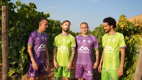 El Illes Balears Palma Futsal presenta sus equipaciones verde y lila para la nueva temporada El Illes Balears Palma Futsal presenta sus equipaciones verde y lila para la nueva temporada