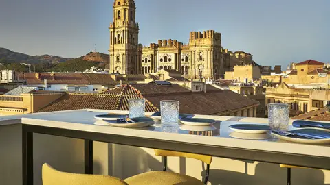 Vincci Hoteles celebra la Feria de Málaga con experiencias para huéspedes y visitantes que fusionan sabor local, música y tradición Vincci Hoteles celebra la Feria de Málaga con experiencias para huéspedes y visitantes que fusionan sabor local, música y tradición