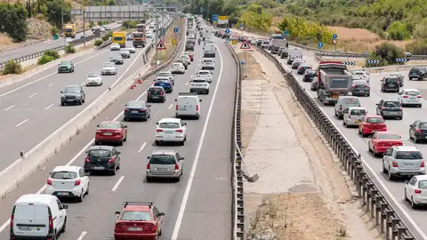 Imagen de Archivo.- Varios vehículos en la A3, a 1 de agosto de 2025, en Madrid (España). - Carlos Luján - Europa Press Imagen de Archivo.- Varios vehículos en la A3, a 1 de agosto de 2025, en Madrid (España). - Carlos Luján - Europa Press