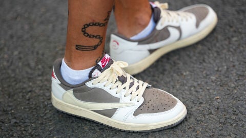 La fiebre por las zapatillas exclusivas llega a Espa&ntilde;a: "Si tienes 10 pares, se matan por ellos"