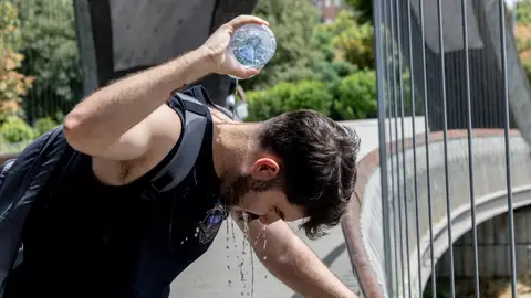 Puente de agosto infernal: estas son las zonas en las que se alcanzarán hasta los 44 grados Puente de agosto infernal: estas son las zonas en las que se alcanzarán hasta los 44 grados