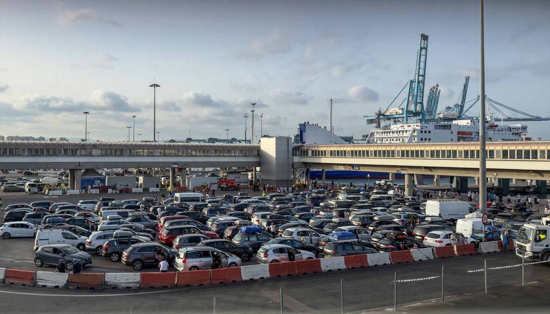 La primera fase de la Operación Paso del Estrecho marca un nuevo récord: 3,4% más de pasajeros que en 2024 La primera fase de la Operación Paso del Estrecho marca un nuevo récord: 3,4% más de pasajeros que en 2024