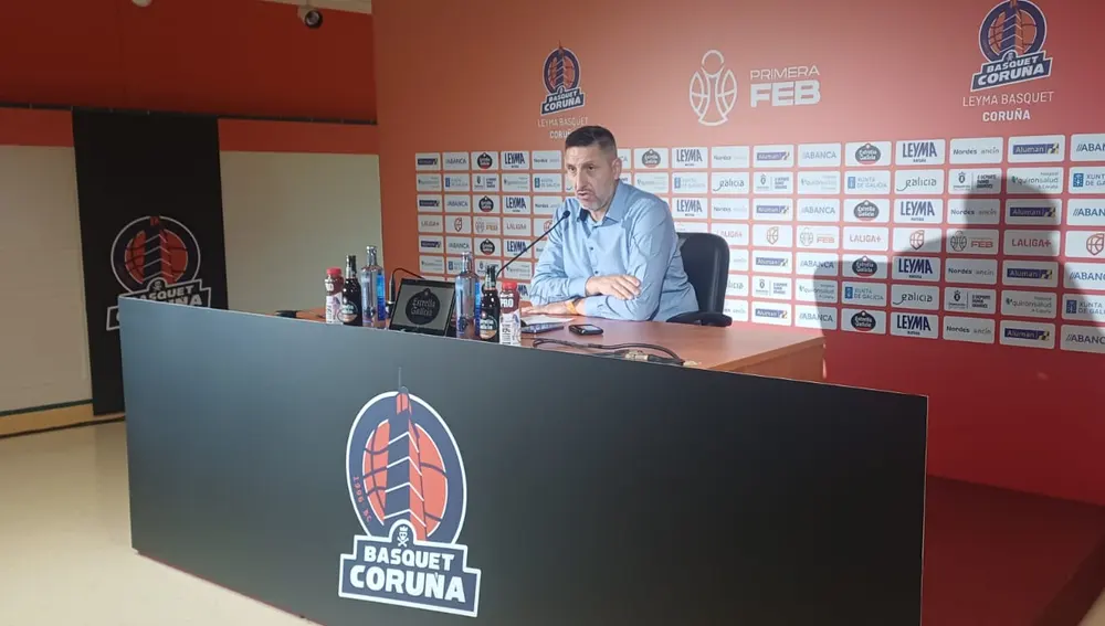 Charlie Uzal, director Deportivo del Leyma Basquet Coruña Charlie Uzal, director Deportivo del Leyma Basquet Coruña