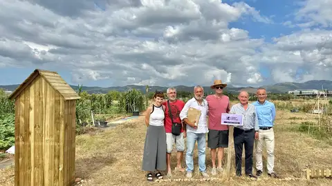El proyecto de los Huertos Sociales ASIMA suma a la Fundació Serveis de Cultura per al Poble. El proyecto de los Huertos Sociales ASIMA suma a la Fundació Serveis de Cultura per al Poble.