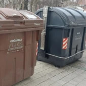 Comerciantes y hosteleros piden una reunión con el Ayuntamiento para abordar la subida de la tasa de basura Comerciantes y hosteleros piden una reunión con el Ayuntamiento para abordar la subida de la tasa de basura