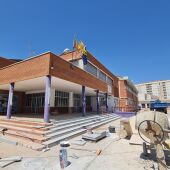 Elda comienza con las obras para mejorar los espacios de los colegios públicos