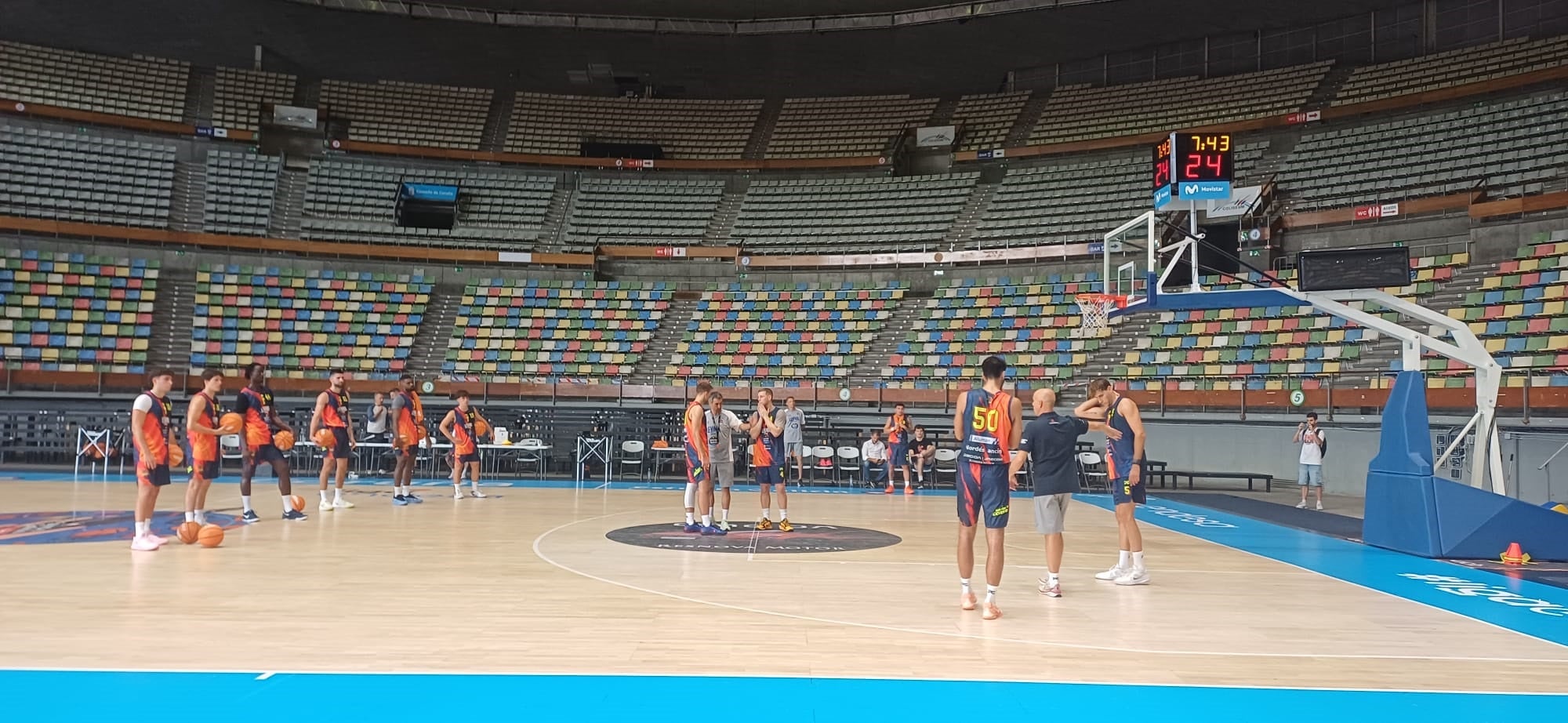 Charlie Uzal confirma horario para los partidos del Leyma en el Coliseum los viernes a las 20:45 horas Charlie Uzal confirma horario para los partidos del Leyma en el Coliseum los viernes a las 20:45 horas