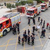 Salida del convoy de bomberos desde Alicante 