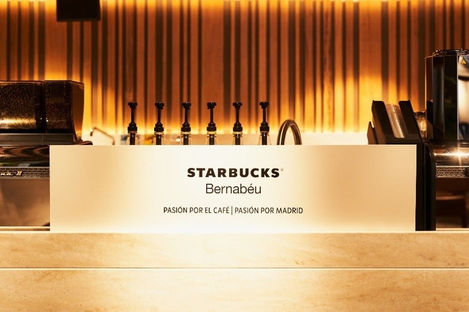 Así será el Starbucks más grande de España: en el Santiago Bernabéu y con espacio de coctelería Así será el Starbucks más grande de España: en el Santiago Bernabéu y con espacio de coctelería