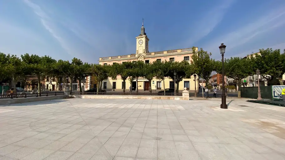 Concluye la primera fase de las obras de rehabilitación de la Plaza de Cervantes de Alcalá de Henares Plaza de Cervantes de Alcalá de Henares