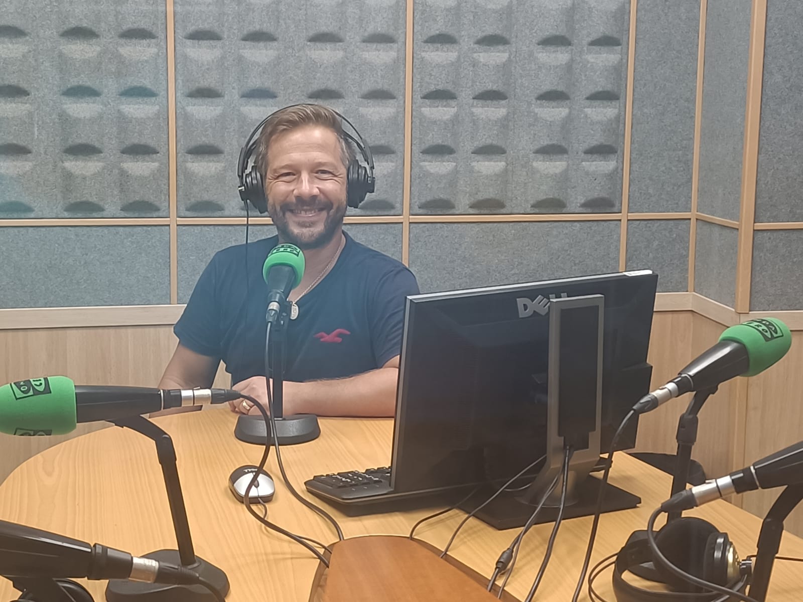 Josué Correa: "Organizar una exposición es como buscar un tesoro en un gran baúl" Josué Correa: "Organizar una exposición es como buscar un tesoro en un gran baúl"