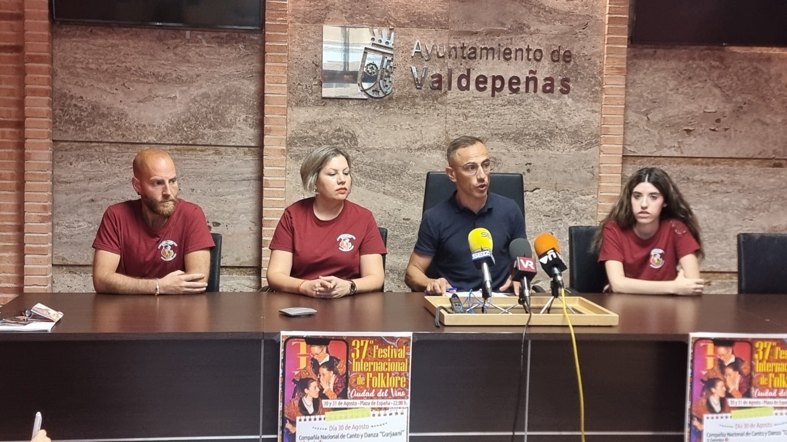 El Festival Internacional de Folklore "Ciudad del Vino" celebra este fin de semana su 37ª edición El Festival Internacional de Folklore "Ciudad del Vino" celebra este fin de semana su 37ª edición