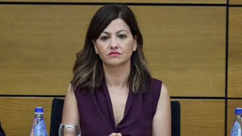 Madrid recurrirá en los tribunales el decreto de reparto de menores migrantes Madrid recurrirá en los tribunales el decreto de reparto de menores migrantes