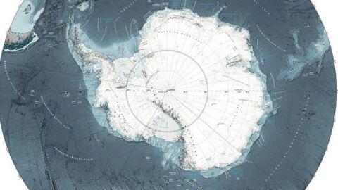 Carta batim&eacute;trica del Oc&eacute;ano Austral